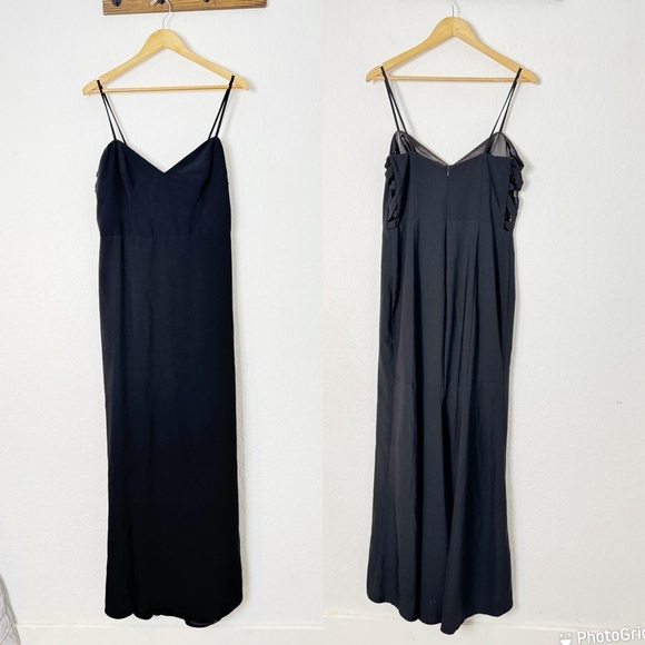 Theia Black Side Panel Gown - Picture 2 of 8